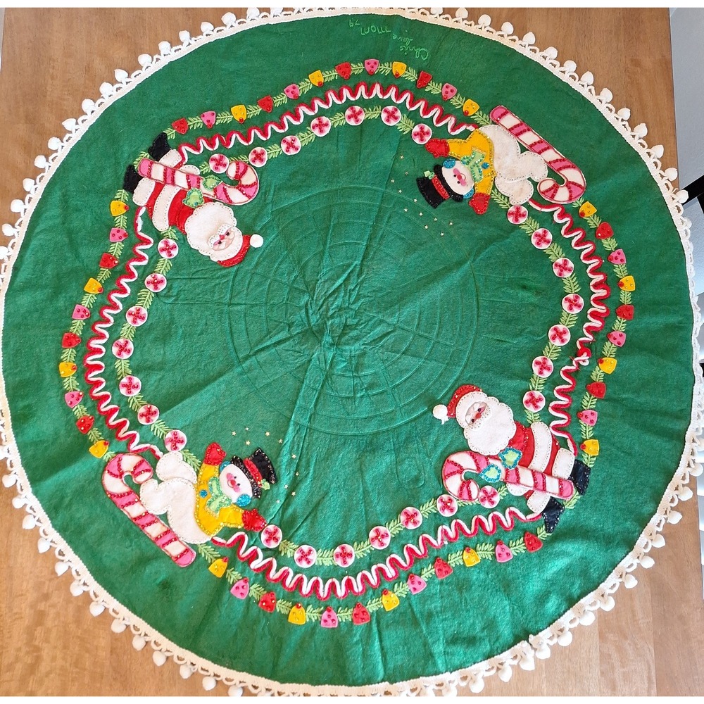 Bucilla 1979 Jeweled Felt Christmas Tree Skirt Snowman Santa Claus COMPLETE 45"
